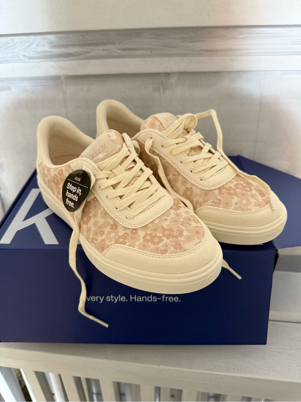 Kizik Women’s Prague 2 sneaker - Picture 6 of 6